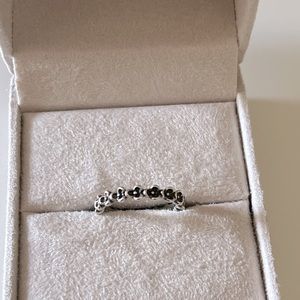 Pandora ring in sterling silver and crafted flowers size 56 Europe / 7.5 US
